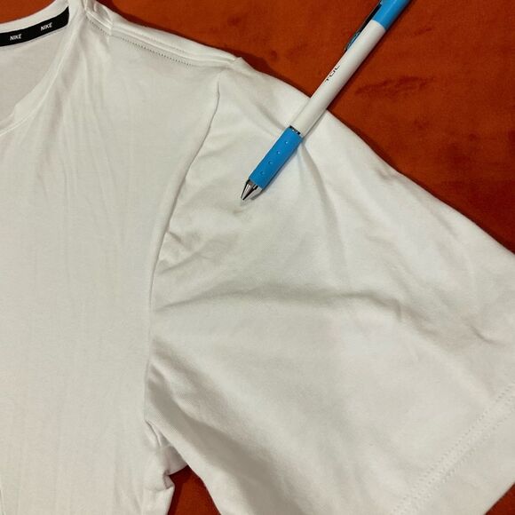 Design Nike Spliced Swoosh Logo Dri Fit Tee Shirt Men’s - Picture 8 of 8